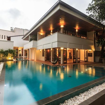 Colombo Court Hotel & Spa Екстериор снимка