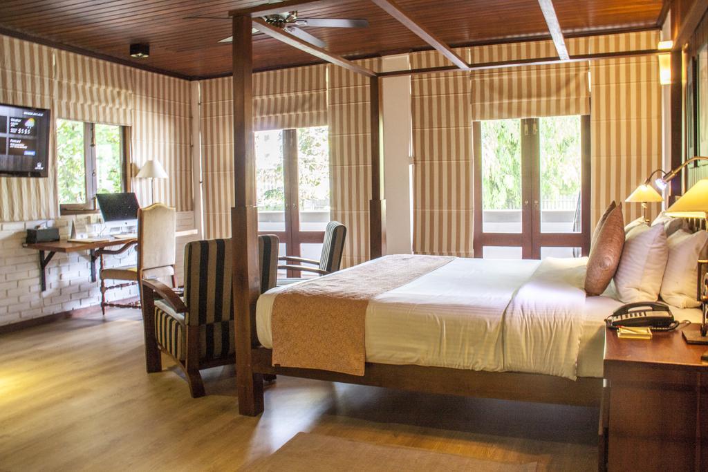 Colombo Court Hotel & Spa Екстериор снимка