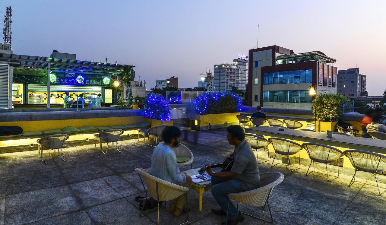 Colombo Court Hotel & Spa Екстериор снимка