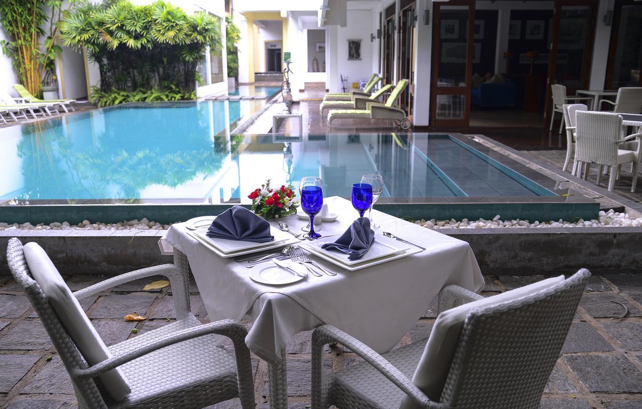 Colombo Court Hotel & Spa Екстериор снимка